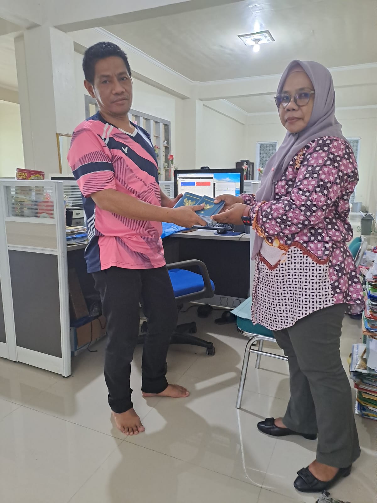 Foto serah terima